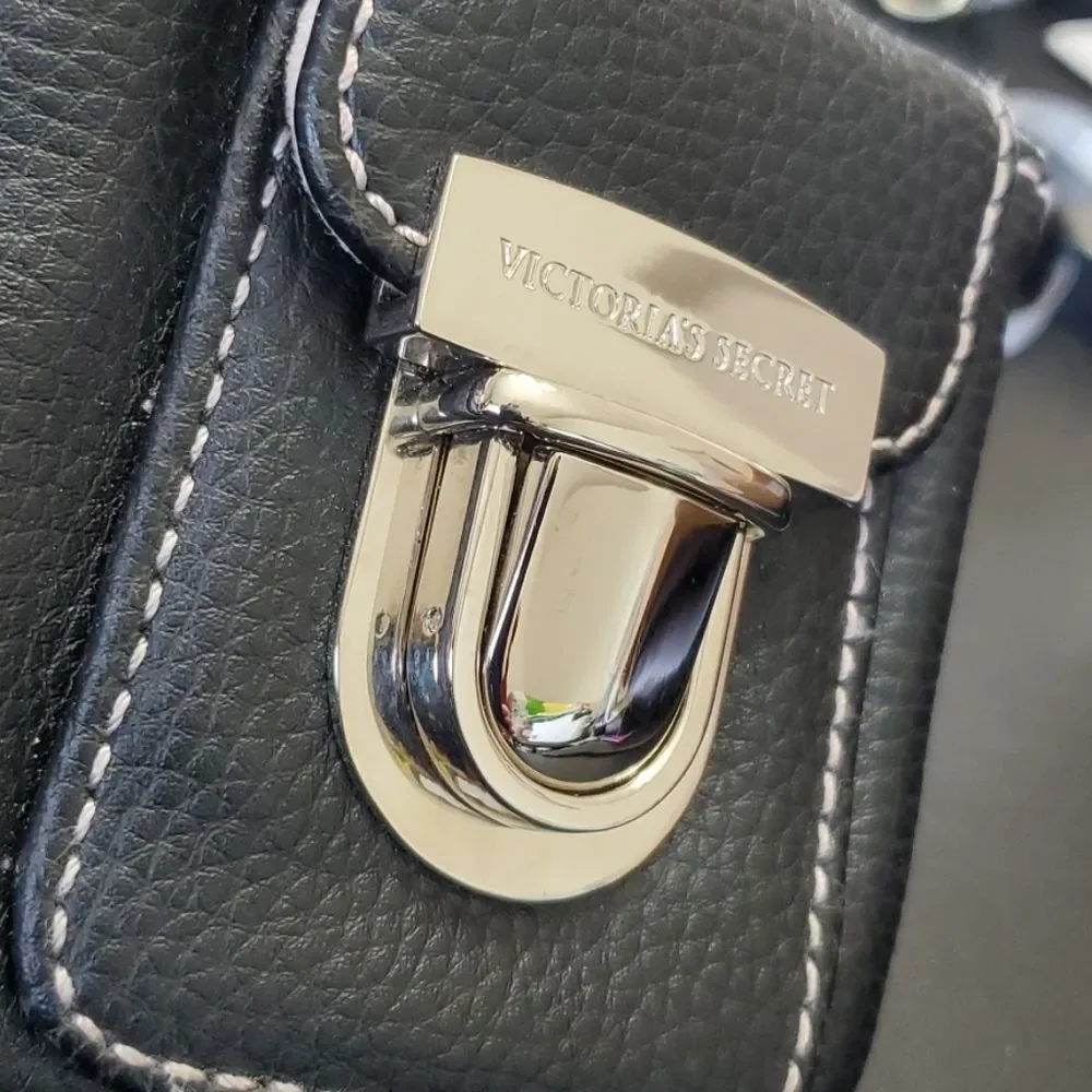 Victorias Secret adorable wristlet